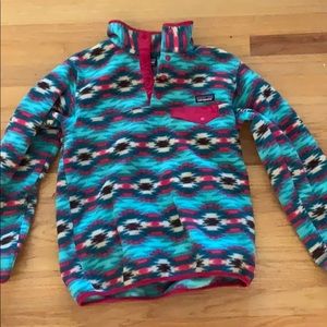 fuzzy Patagonia pull over